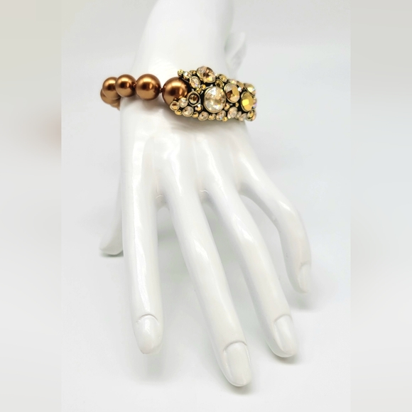 Heidi Daus Gold Pearl and Diamond Swarovski Crystal Asymmetrical Jewelry Set - Picture 9 of 14